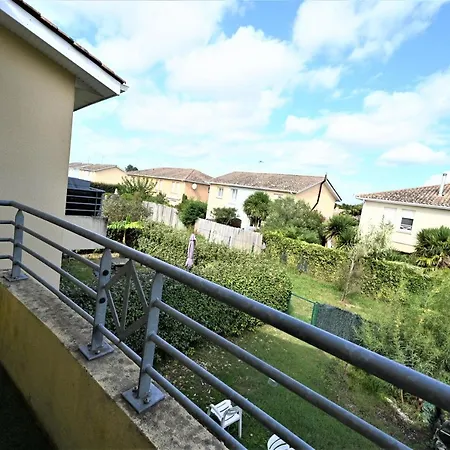 Des Esteys D'ares Apartment
